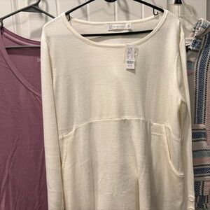New York & Company Cream Long Sleeve Tunic American eagle soft tee, Baja hoodie